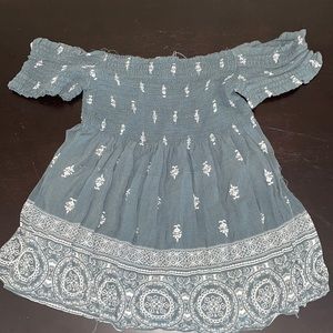 Off the shoulder tunic top with cinched top (Size S)